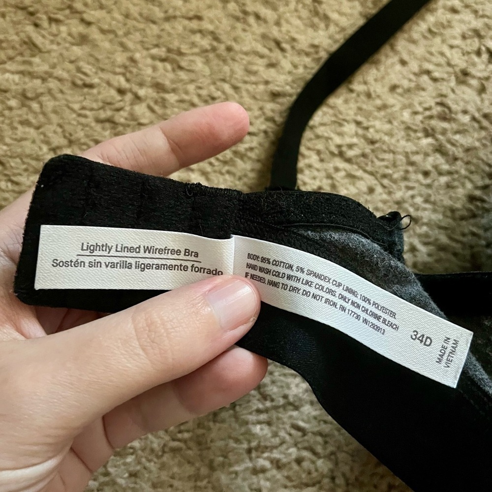 Auden Lightly Lined Wirefree Bra - Picture 12 of 12